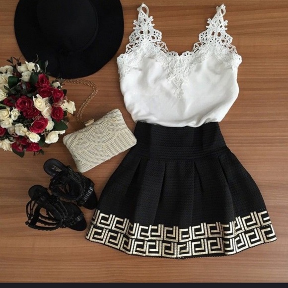Dresses & Skirts - 🌸HP 🌸White black mini dress